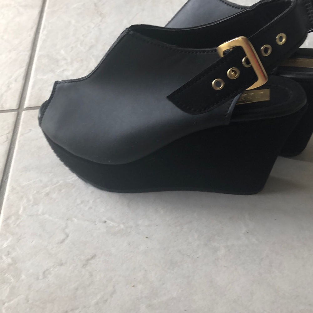 Wedges - Picture 2 of 4